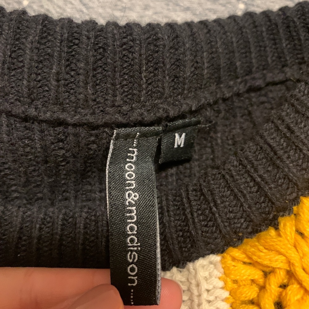 Sweater - Picture 2 of 2